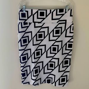 LulaRoe Cassie Pencil Skirt L